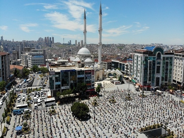 İşte il il bayram namazı saatleri