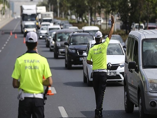 Emniyetten 'Yeni trafik cezaları' paylaşımına yalanlama