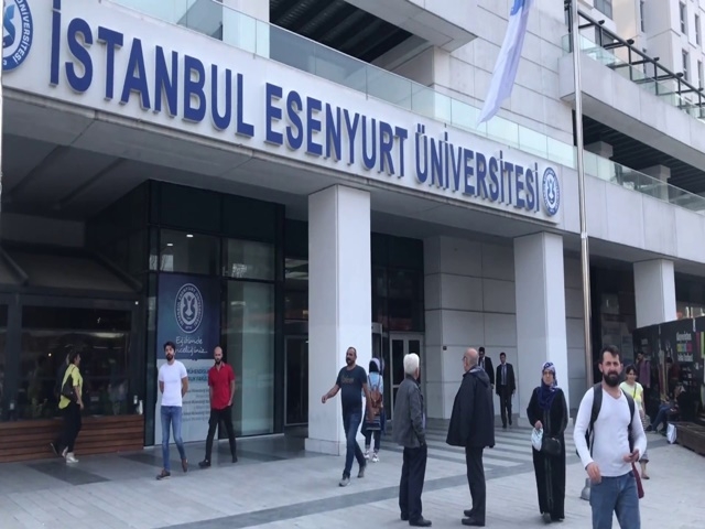Esenyurt Üniversitesi'nde 35 akademisyen işten çıkartıldı