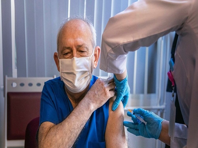 CHP Lideri Kılıçdaroğlu koronavirüs aşısı yaptırdı