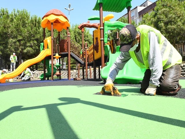 Esenyurt Belediyesi’nden Bağlarçeşme Mahallesi’ne yeni çocuk parkı