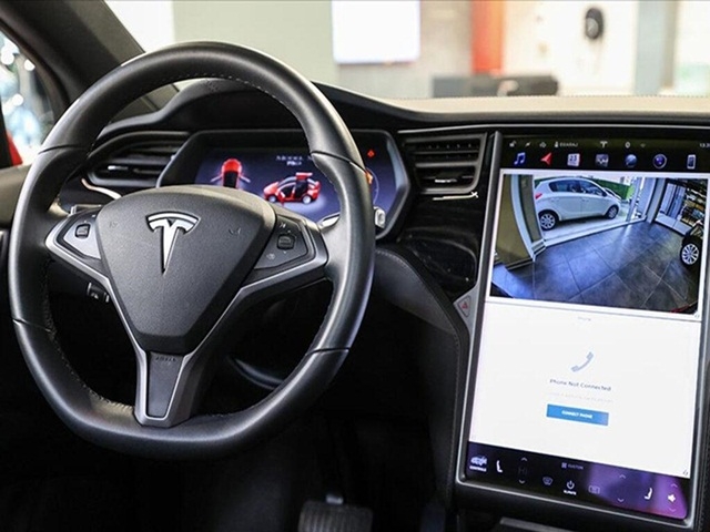 ‘Tesla'nın uygun fiyatlı kompakt hatchback'i hazır’ söylentisi!