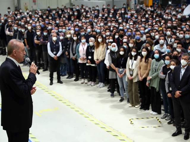 Cumhurbaşkanı Erdoğan’dan Esenyurt’ta bulunan Baykar tesislerine taziye ziyareti