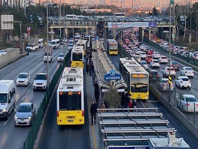 Toplu ulaşıma 'ciddi zam' geliyor! 11 CHP'li büyükşehir belediye başkanı duyurdu