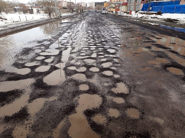 Ardahan’da Yol Çilesi Büyüyor: Vatandaş İsyanda “Belediye Nerede?”