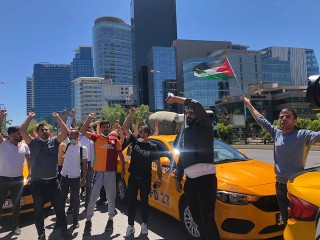 Esenyurt’lu Taksicilerden konsolosluk önünde İsrail protestosu