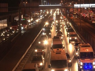 Yasaklandı! İstanbul trafiğini rahatlatacak karar
