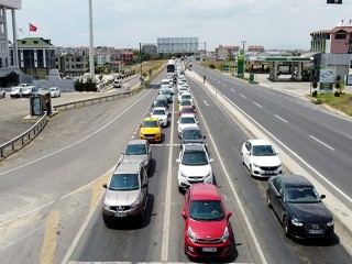 Tekirdağ'dan İstanbul yönüne araç yoğunluğu