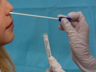Aşı olmayan işçilere PCR testi zorunluluğu getirildi