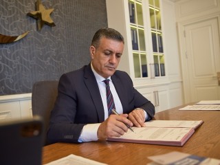 Başkan Bozkurt kadına karşı şiddet genelgesini imzaladı