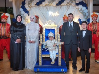 Susuz Ailesinin Mutlu Günü: Eyüp ve Fatih erkekliğe ilk adımı attı