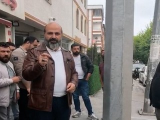 “Elektrik Arızası” Dediler, Esenyurt'ta Kaldırımın Ortasına Dev Baz İstasyonu Diktiler!