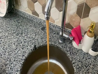 Ardahan'da çile musluktan akıyor! Yollar gibi su da çamur içinde...