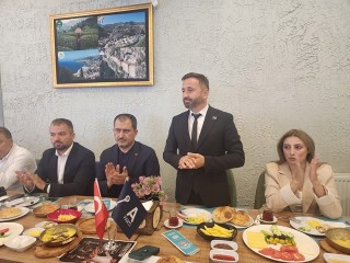 Anahtar Parti Esenyurt’ta Sahaya İndi: Gündem Vatandaşın Sorunları