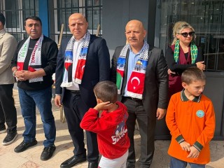 Esenyurt Belma Barut İlkokulu öğrencilerden Filistinli çocuklara anlamlı mesaj