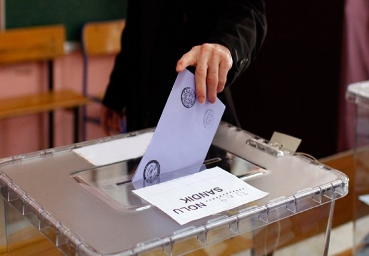 1 Kasım’da oy kullanacaklar dikkat: Süre uzatıldı
