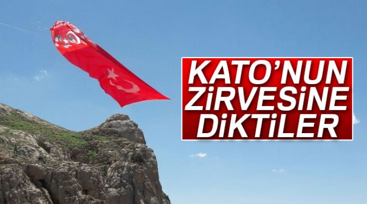 Kato zirvesinde Türk Bayrağı