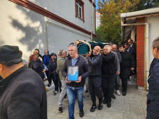 İş İnsanı Yılmaz Özkan Annesini kaybetti