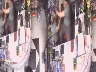 Esenyurt’ta plastik top kavgası: 15 yaşındaki çocuğa saldırdılar!