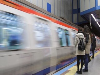 İstanbul'daki yeni metro hattı İBB'den alınıp Ulaştırma Bakanlığı'na verildi