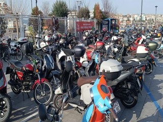 Motosiklet kullananlar dikkat! Herkes her yere bırakamayacak..