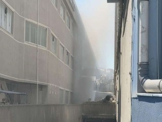 Esenyurt'ta tekstil fabrikasında korkutan yangın