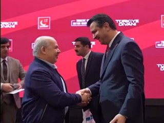 Türkiye Üçüncülüğü Esenyurt’tan: Ödülü Genel Başkan Mahmut Arıkan takdim etti